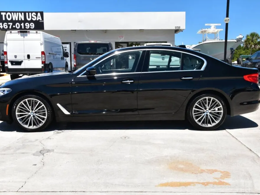 2017 Bmw 530i photo 1