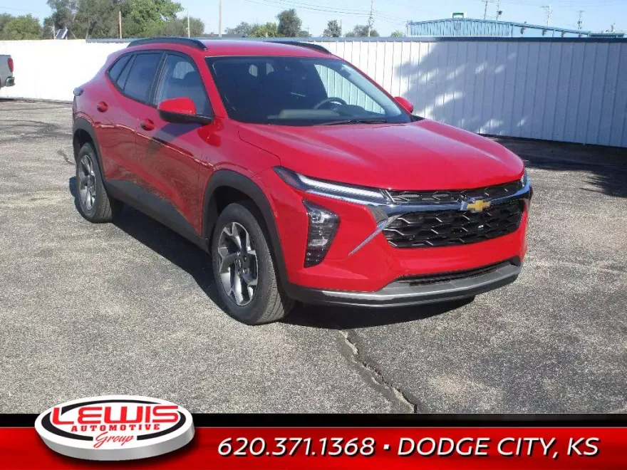 2026 Chevrolet Trax LT photo 1