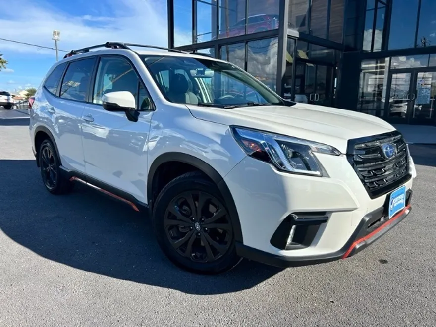 2023 Subaru Forester Sport photo 1