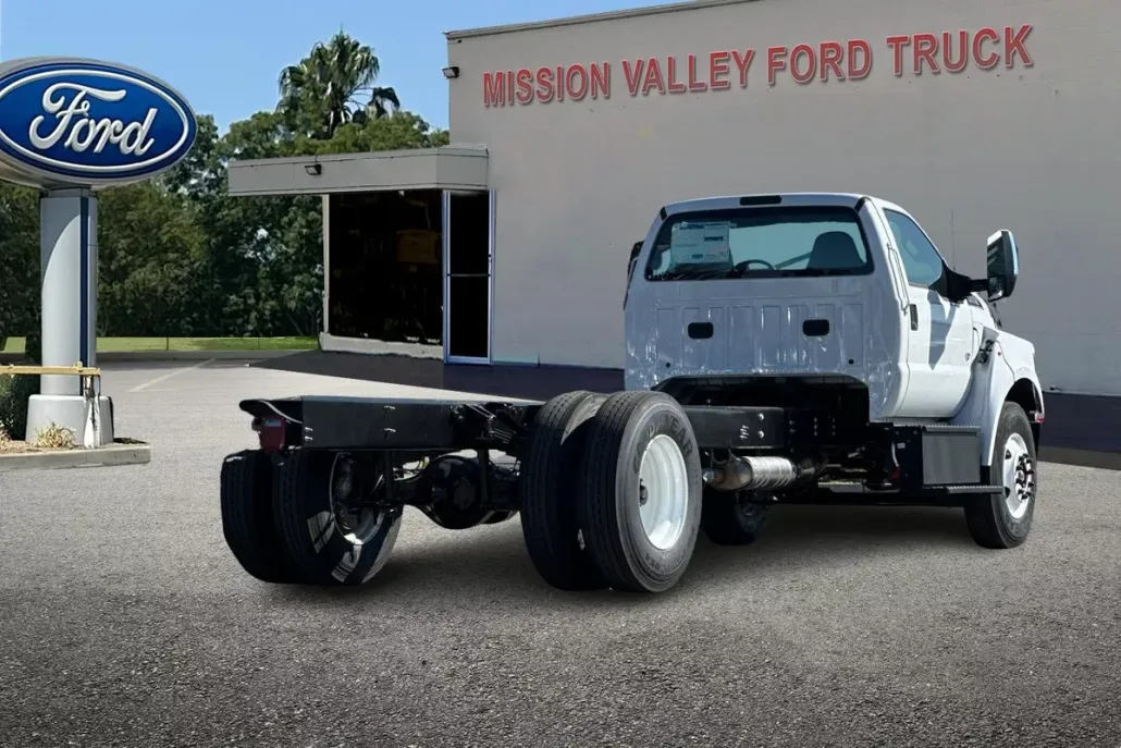 2026 Ford F-650 photo 1