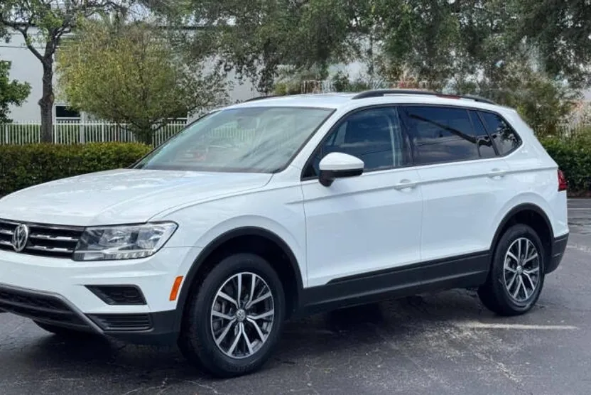 2021 Volkswagen Tiguan S photo 1
