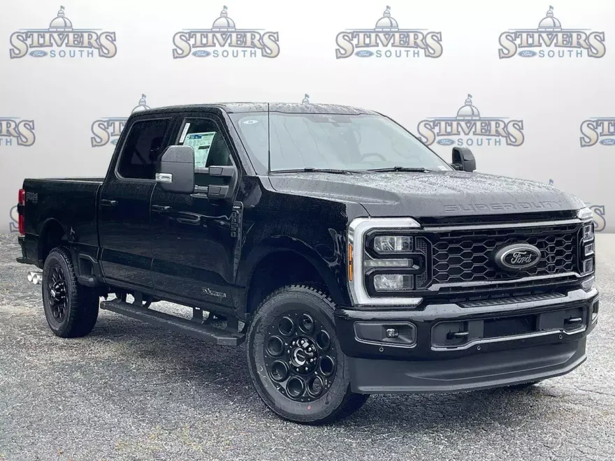 2025 Ford F-250 Lariat photo 1
