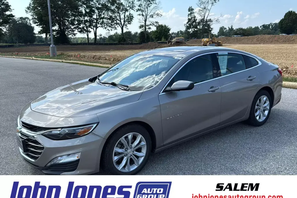 2023 Chevrolet Malibu 1LT photo 1