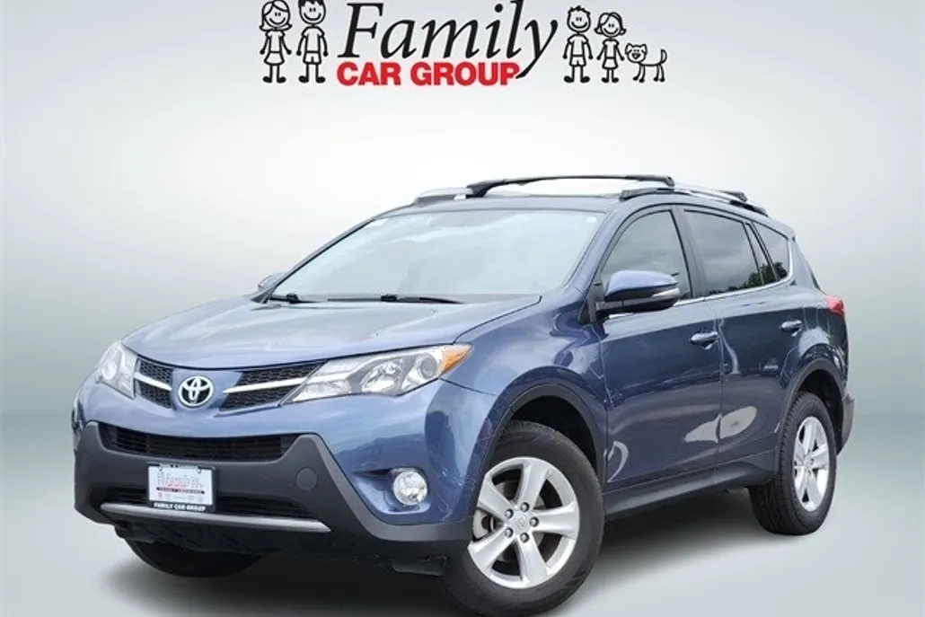 2014 Toyota RAV4 XLE photo 1