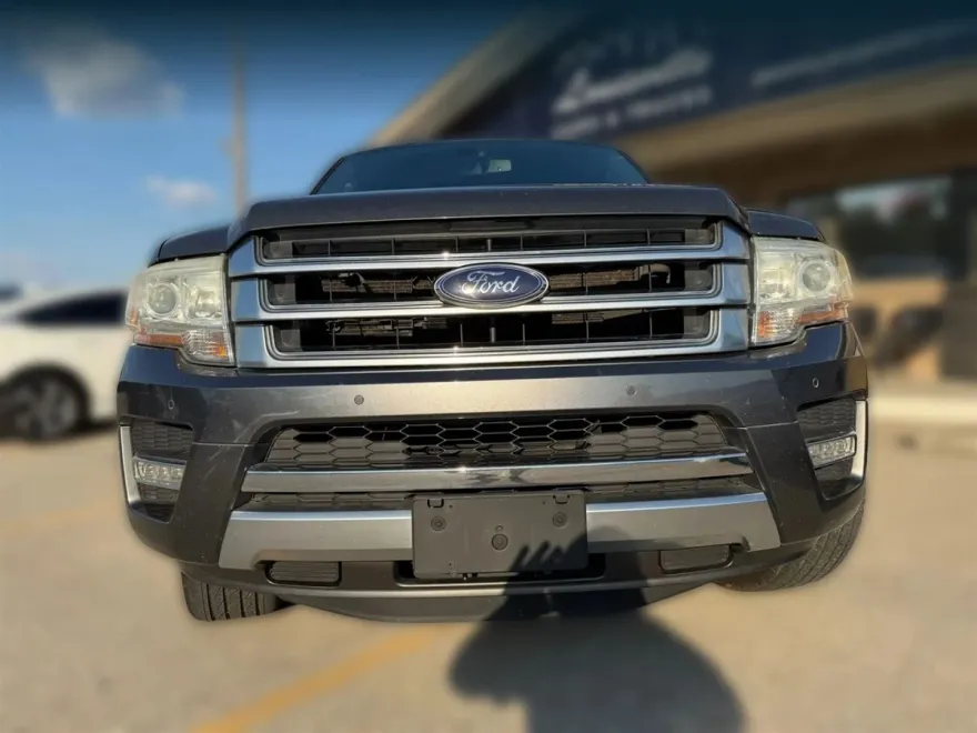 2015 Ford Expedition Platinum photo 1