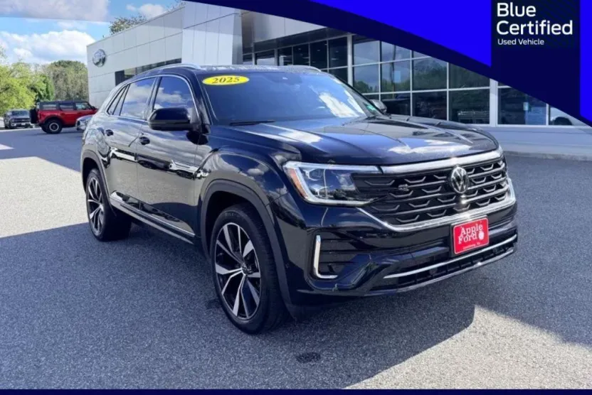 2025 Volkswagen Atlas Cross Sport SEL Premium R-Line photo 1