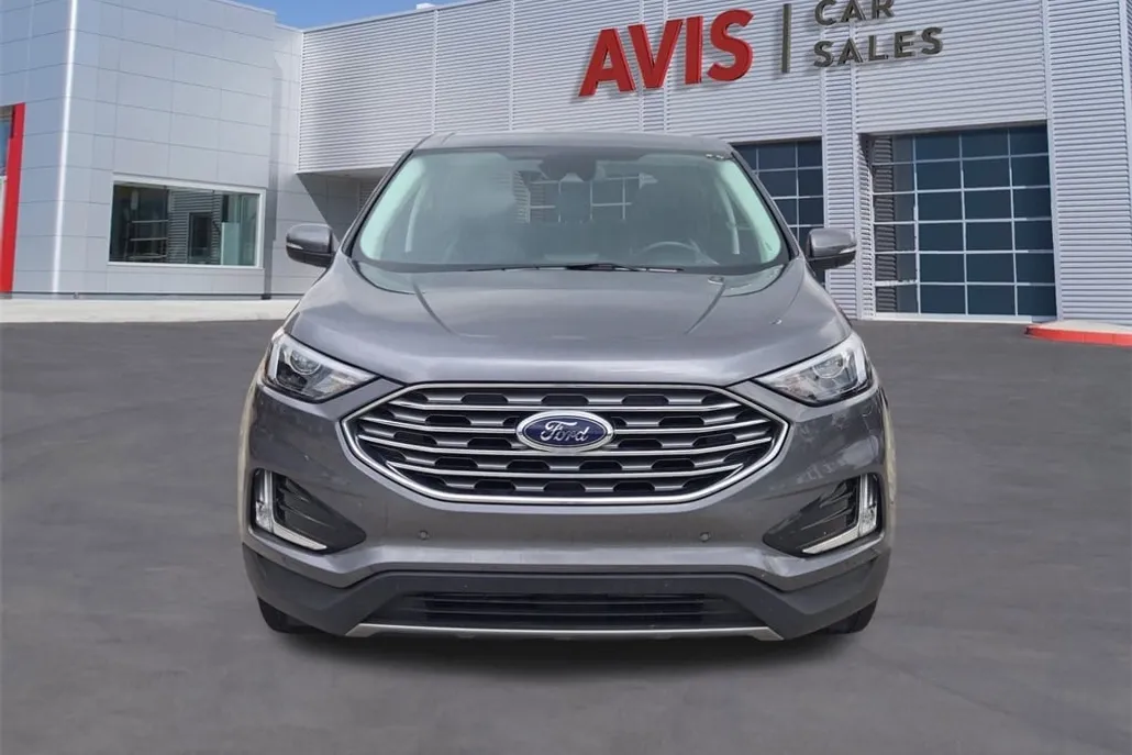 2024 Ford Edge Titanium photo 1