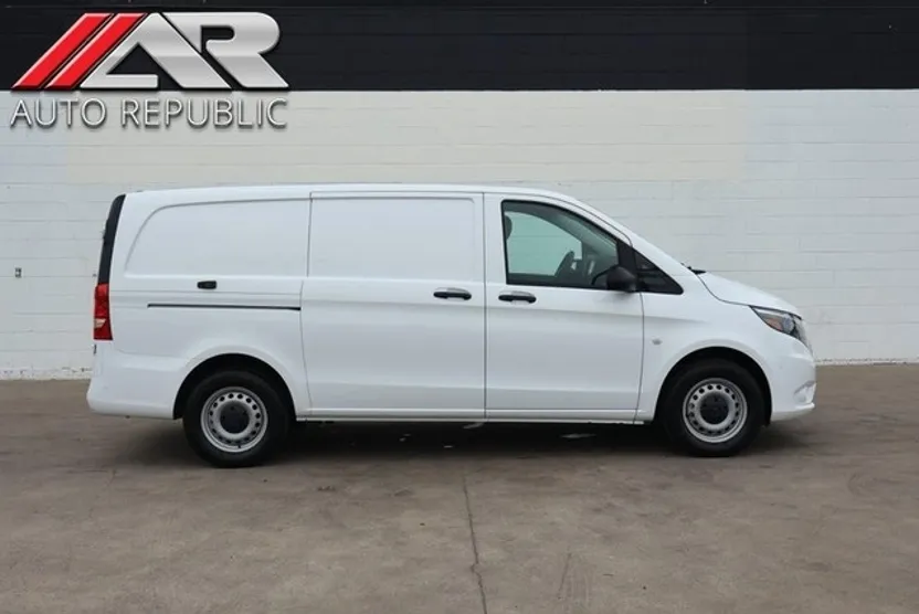 2023 Mercedes Benz Metris Cargo Van photo 1