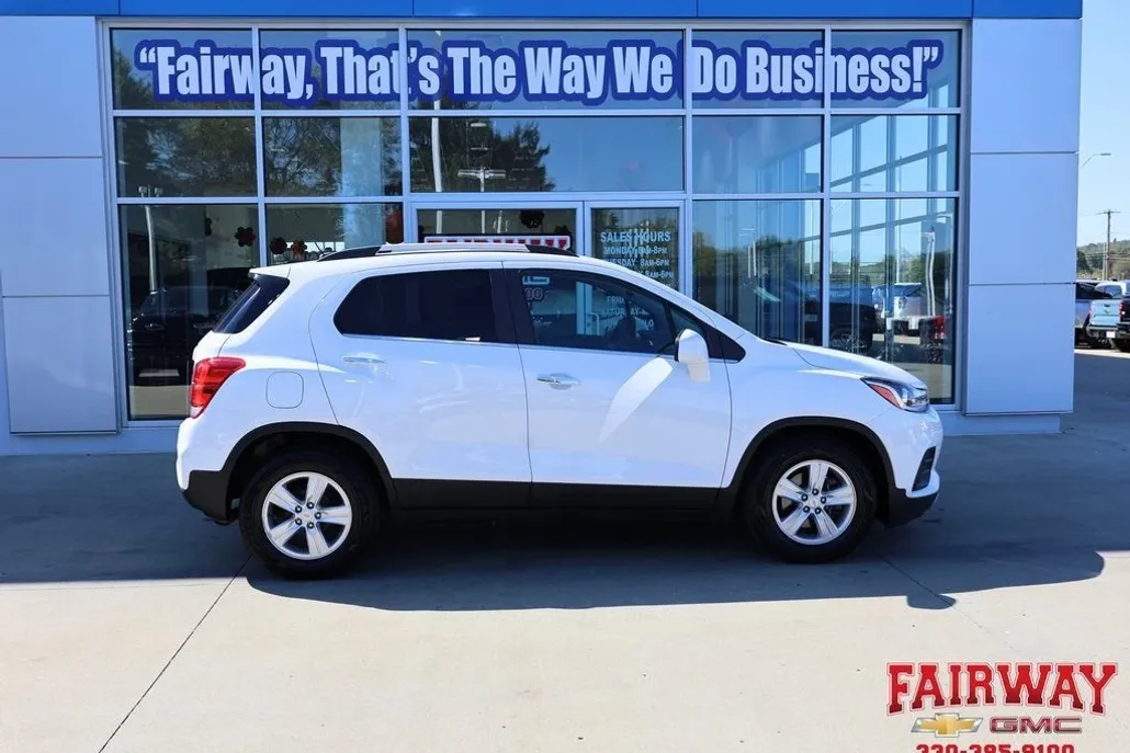 2020 Chevrolet Trax LT photo 1