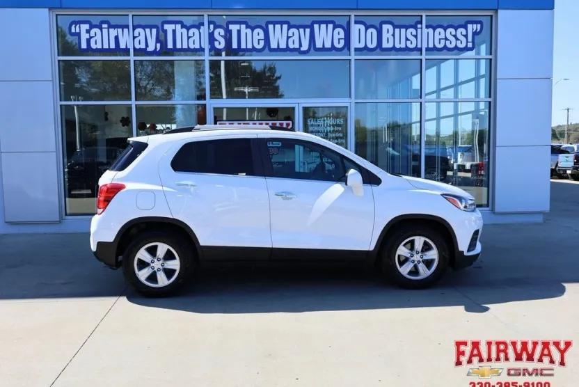 2020 Chevrolet Trax LT photo 1