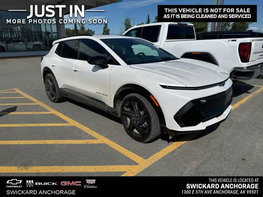 2024 Chevrolet Equinox EV 2RS photo 1