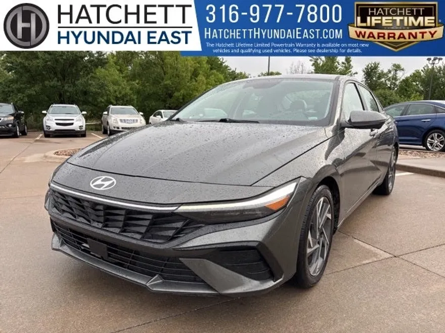 2024 Hyundai Elantra Limited photo 1
