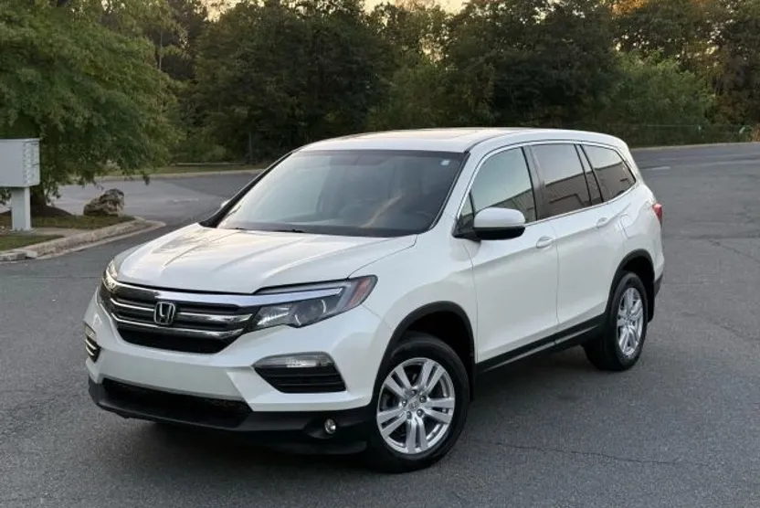 2016 Honda HR-V EX-L Sport photo 1