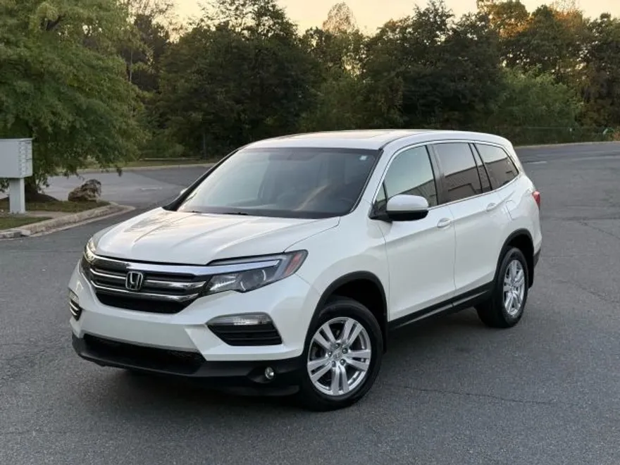 2016 Honda HR-V EX-L Sport photo 1