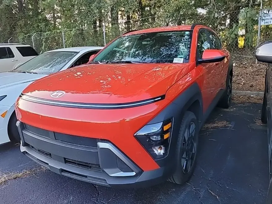 2025 Hyundai Kona SEL photo 1