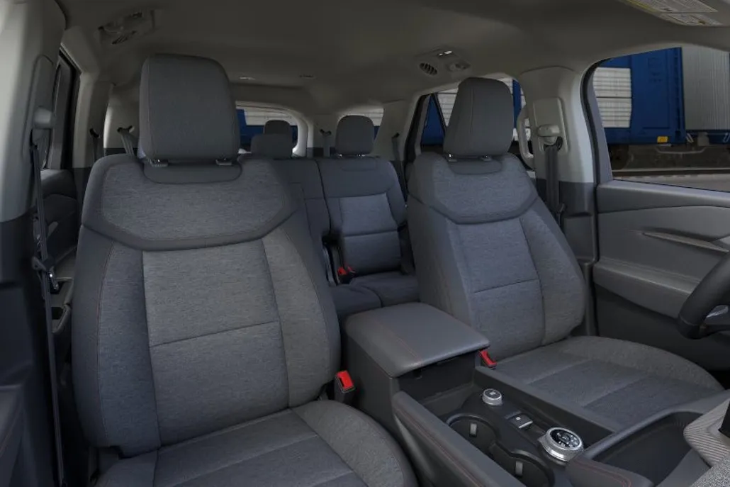 2025 Ford Explorer photo 1