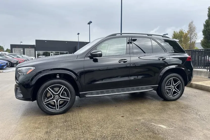 2026 Mercedes Benz GLE 580 4MATIC photo 1