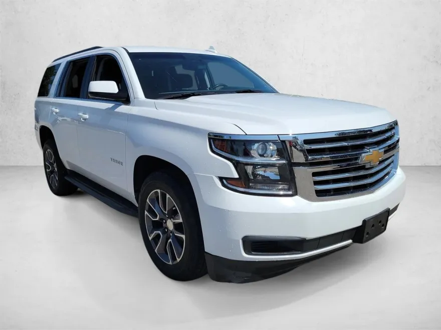 2019 Chevrolet Tahoe LS photo 1