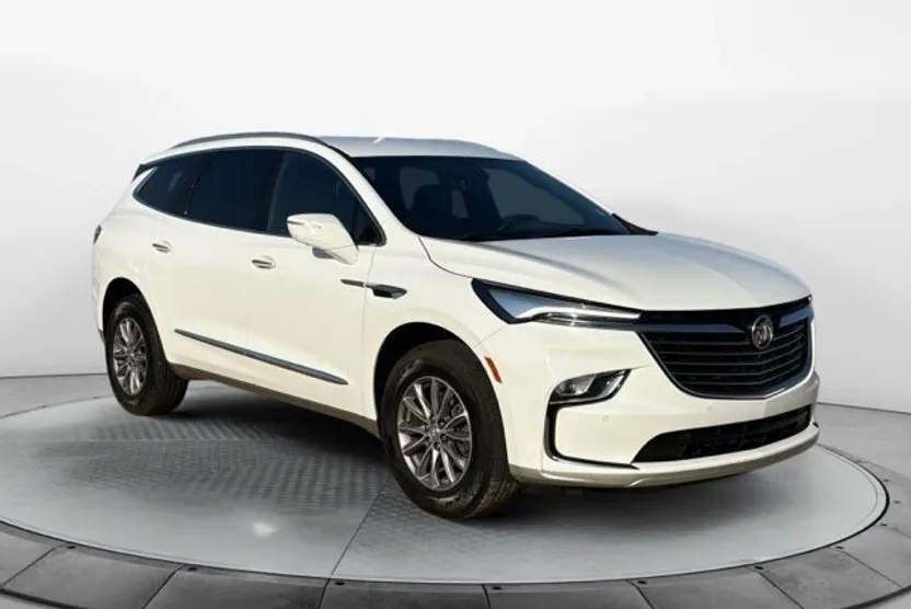 2024 Buick Enclave Premium photo 1