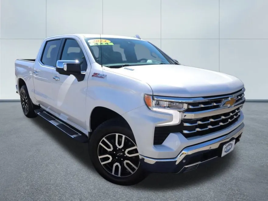 2024 Chevrolet Silverado 1500 LTZ photo 1