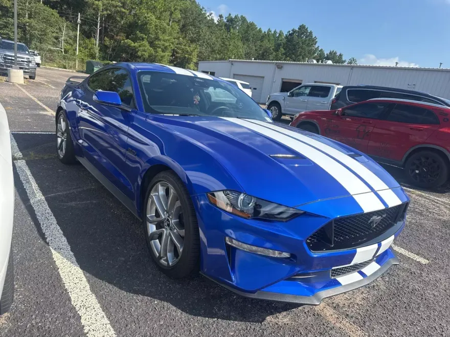 2023 Ford Mustang GT Premium photo 1