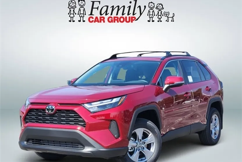 2025 Toyota RAV4 XLE photo 1