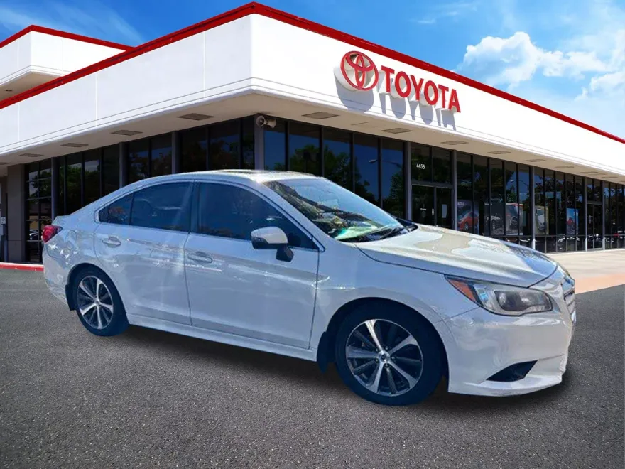2015 Subaru Legacy 2.5i Limited photo 1