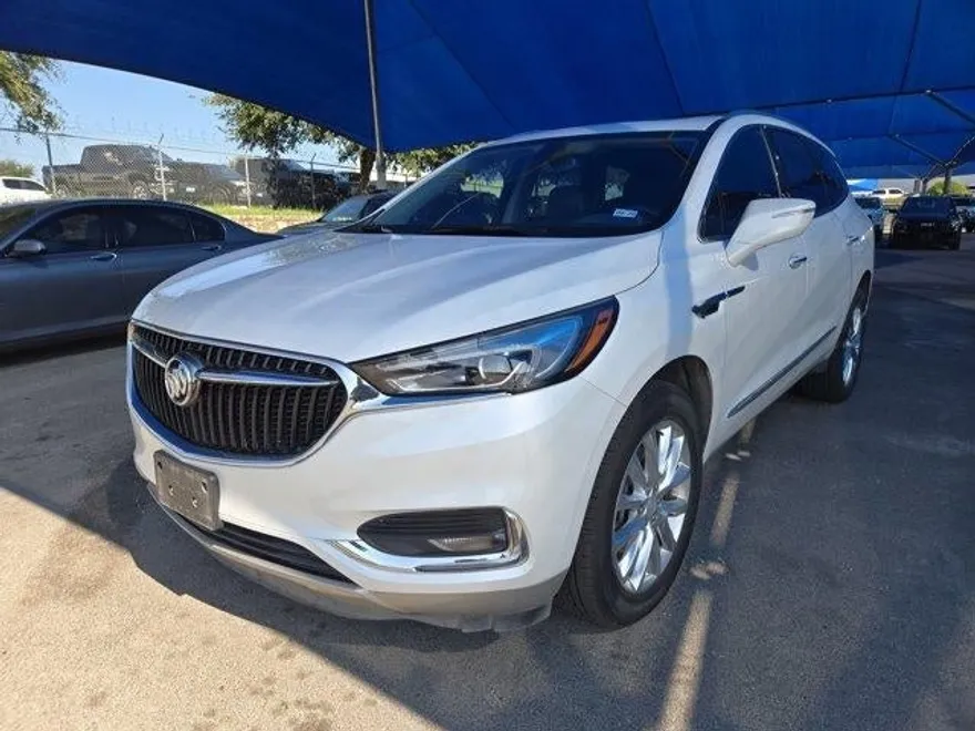 2020 Buick Enclave Essence photo 1