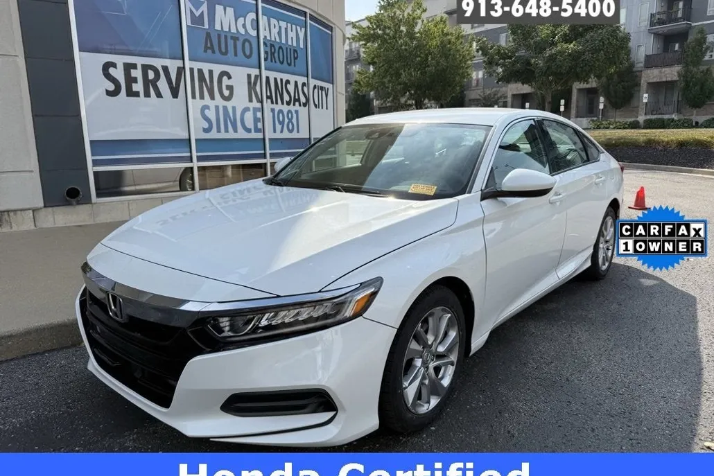 2019 Honda Accord LX 1.5T photo 1