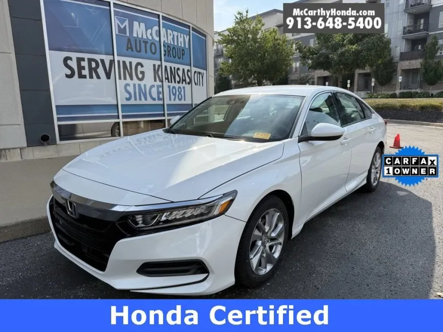 2019 Honda Accord LX 1.5T photo 1