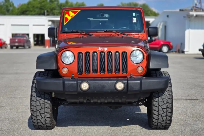 2014 Jeep Wrangler Unlimited Rubicon photo 1