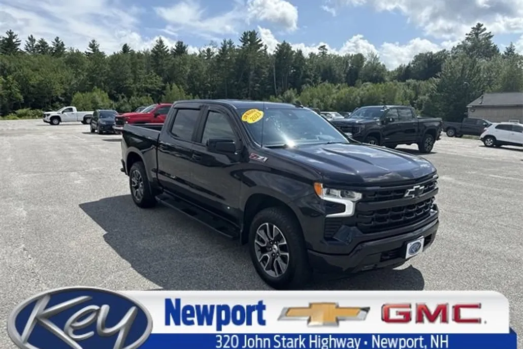 2023 Chevrolet Silverado 1500 RST photo 1
