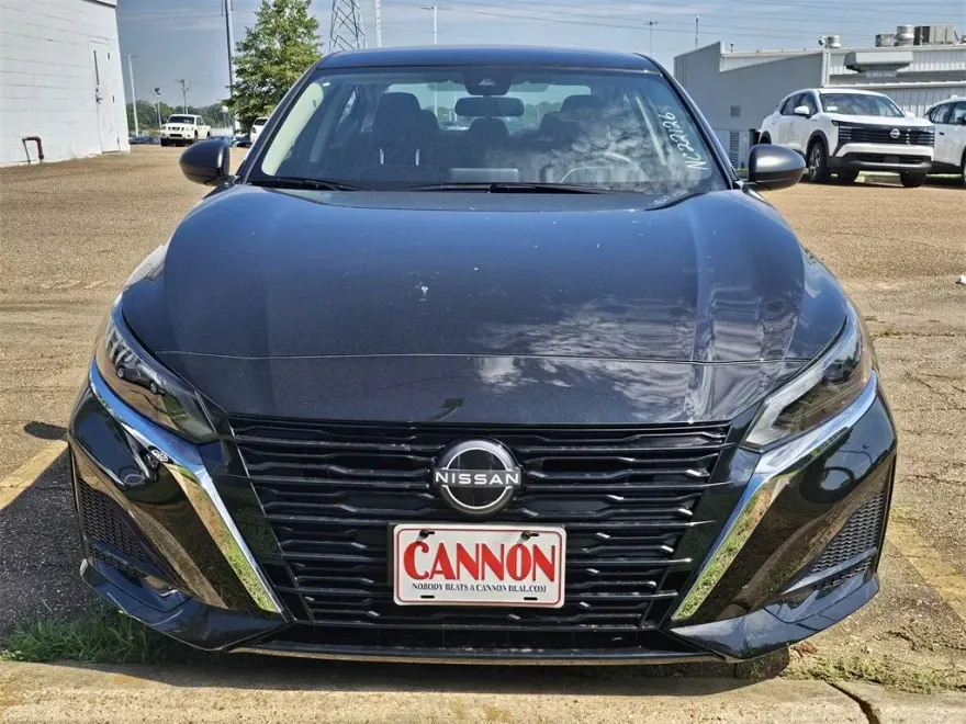 2025 Nissan Altima S photo 1