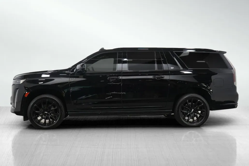 2023 Cadillac Escalade ESV Sport Platinum photo 1