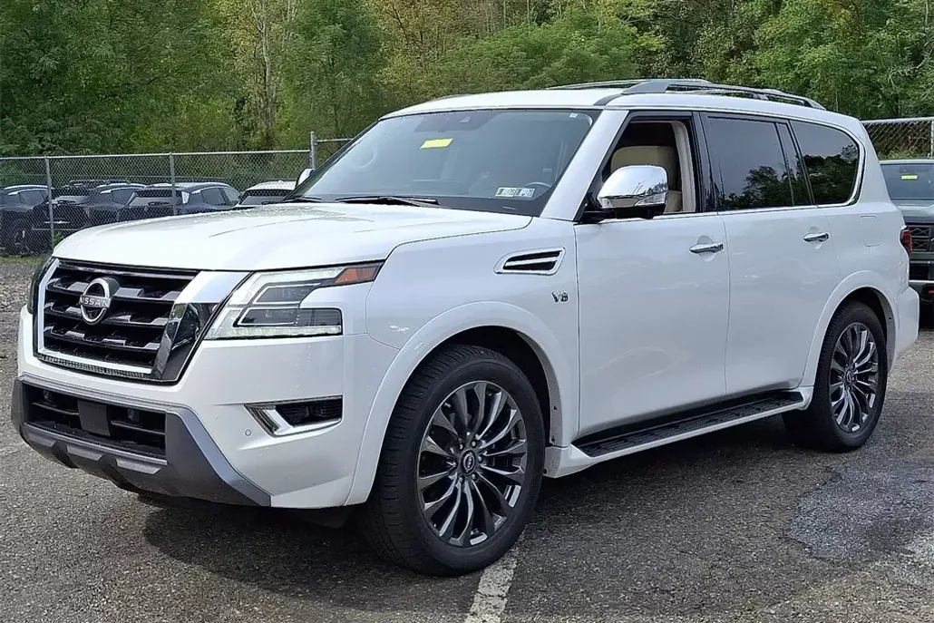 2022 Nissan Armada Platinum photo 1
