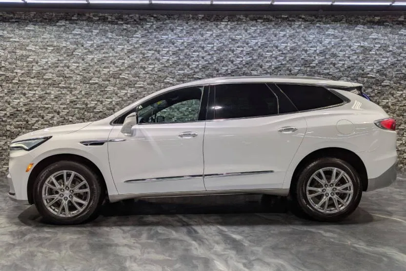 2022 Buick Enclave Premium photo 1