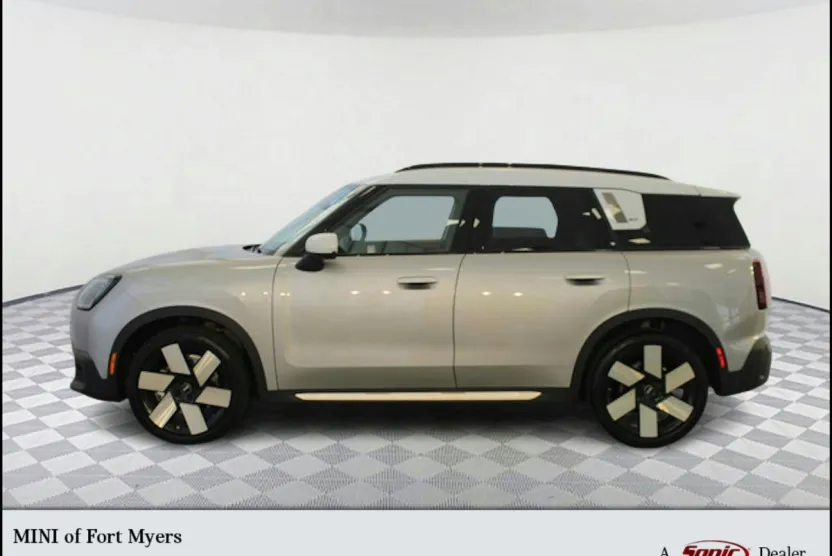 2025 Mini Countryman S ALL4 photo 1