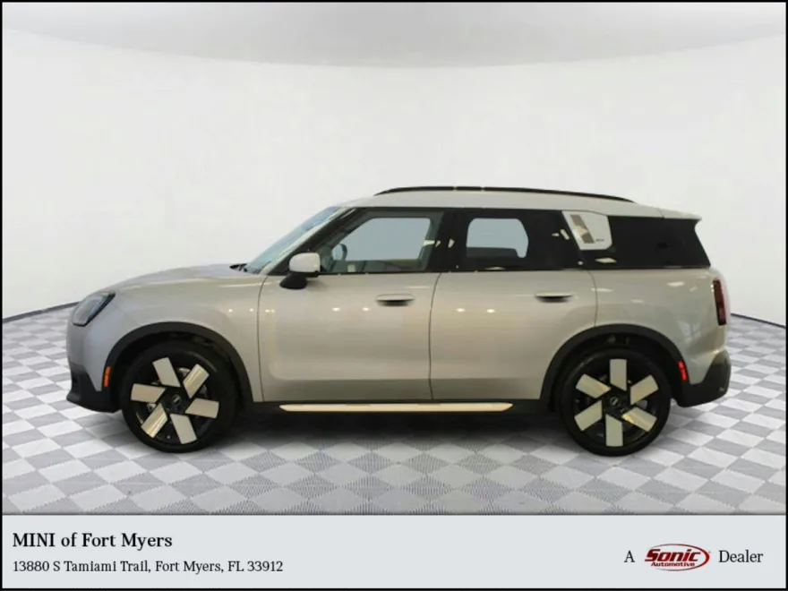2025 Mini Countryman S ALL4 photo 1
