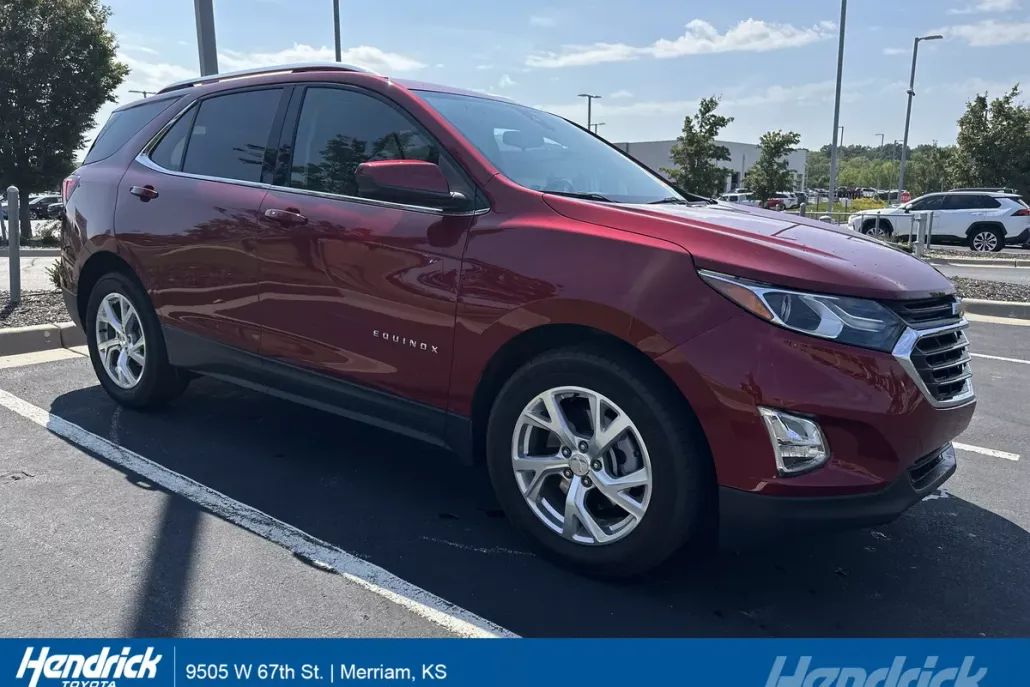 2020 Chevrolet Equinox LT photo 1