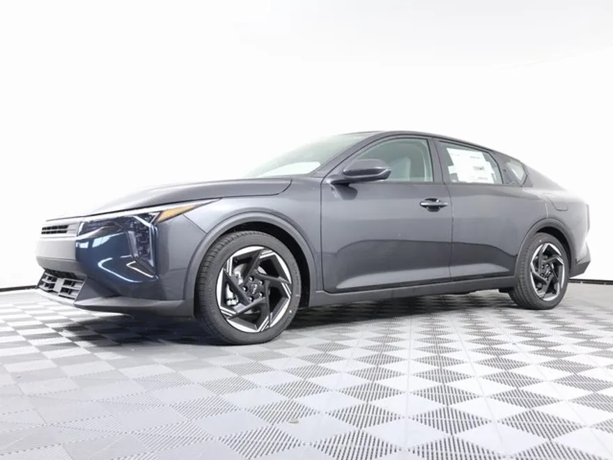2025 Kia K4 EX photo 1