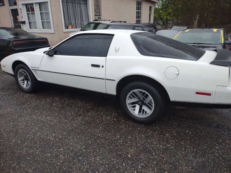 1983 Pontiac Firebird TRANS AM photo 1