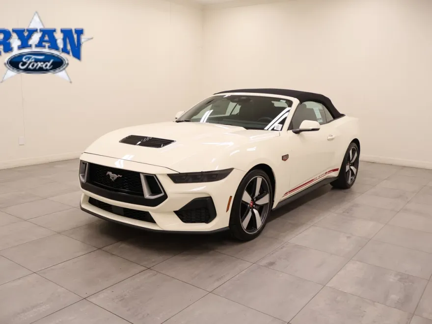2025 Ford Mustang GT Premium photo 1