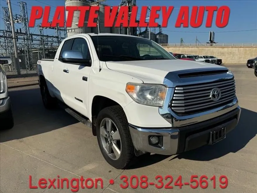 2016 Toyota Tundra Limited photo 1