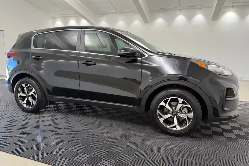 2020 Kia Sportage LX photo 1