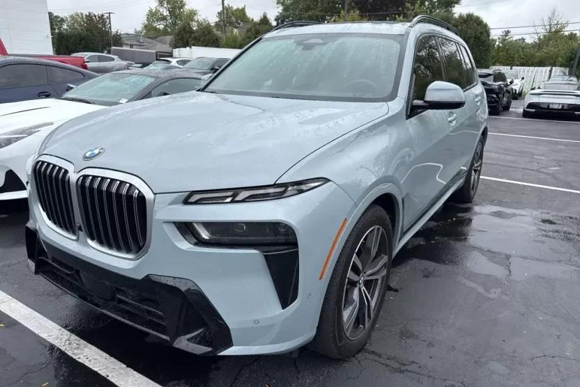 2023 Bmw X7 xDrive40i photo 1