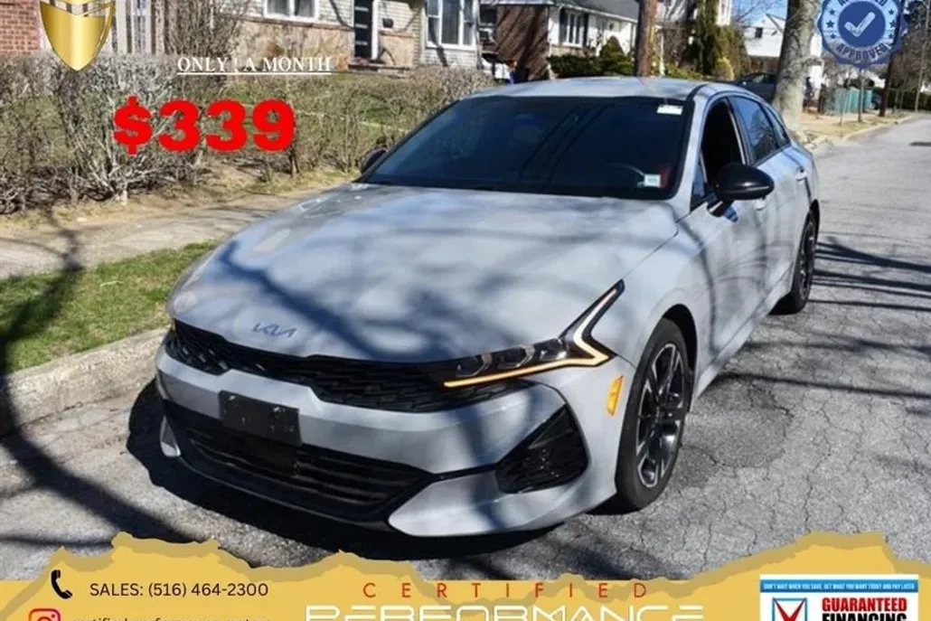 2023 Kia K5 GT-Line photo 1