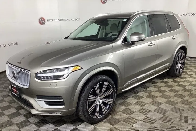 2022 Volvo XC90 T6 Inscription photo 1