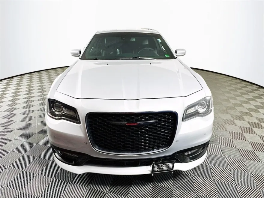 2023 Chrysler 300 S photo 1