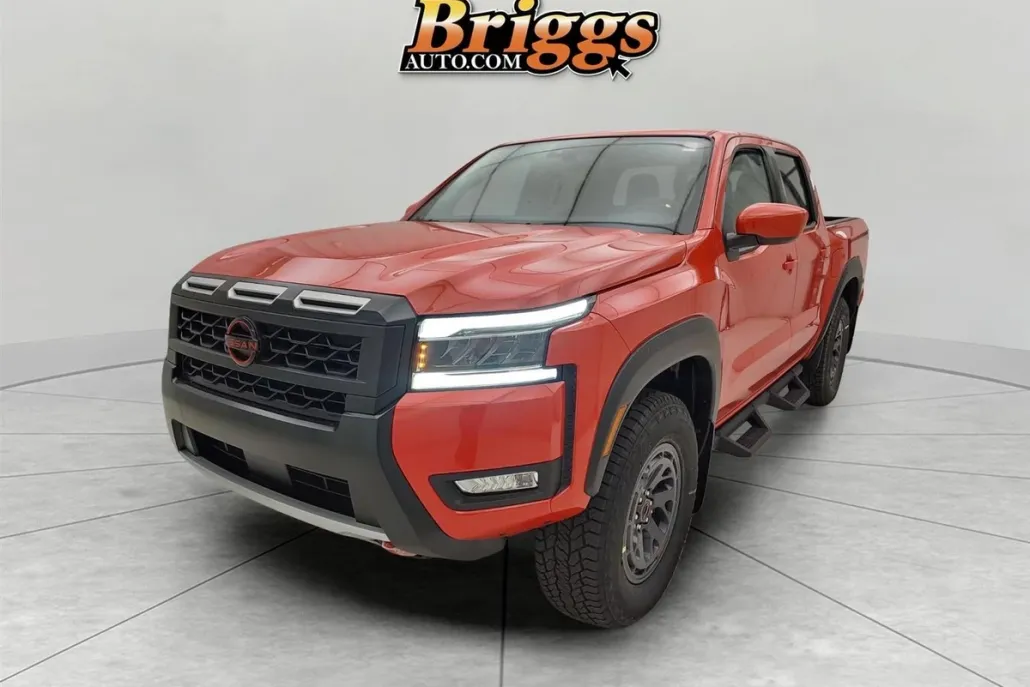 2025 Nissan Frontier Crew Cab PRO-4X photo 1