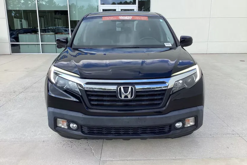 2017 Honda Ridgeline RTL-T photo 1
